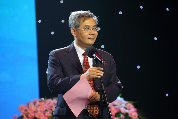 康会长讲话xiao.jpg